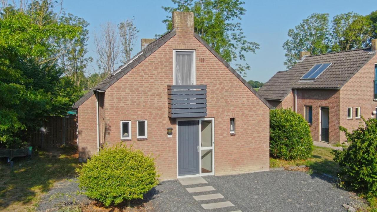 Recreatiewoning Maas en Waal 191 Villa Ewijk Buitenkant foto