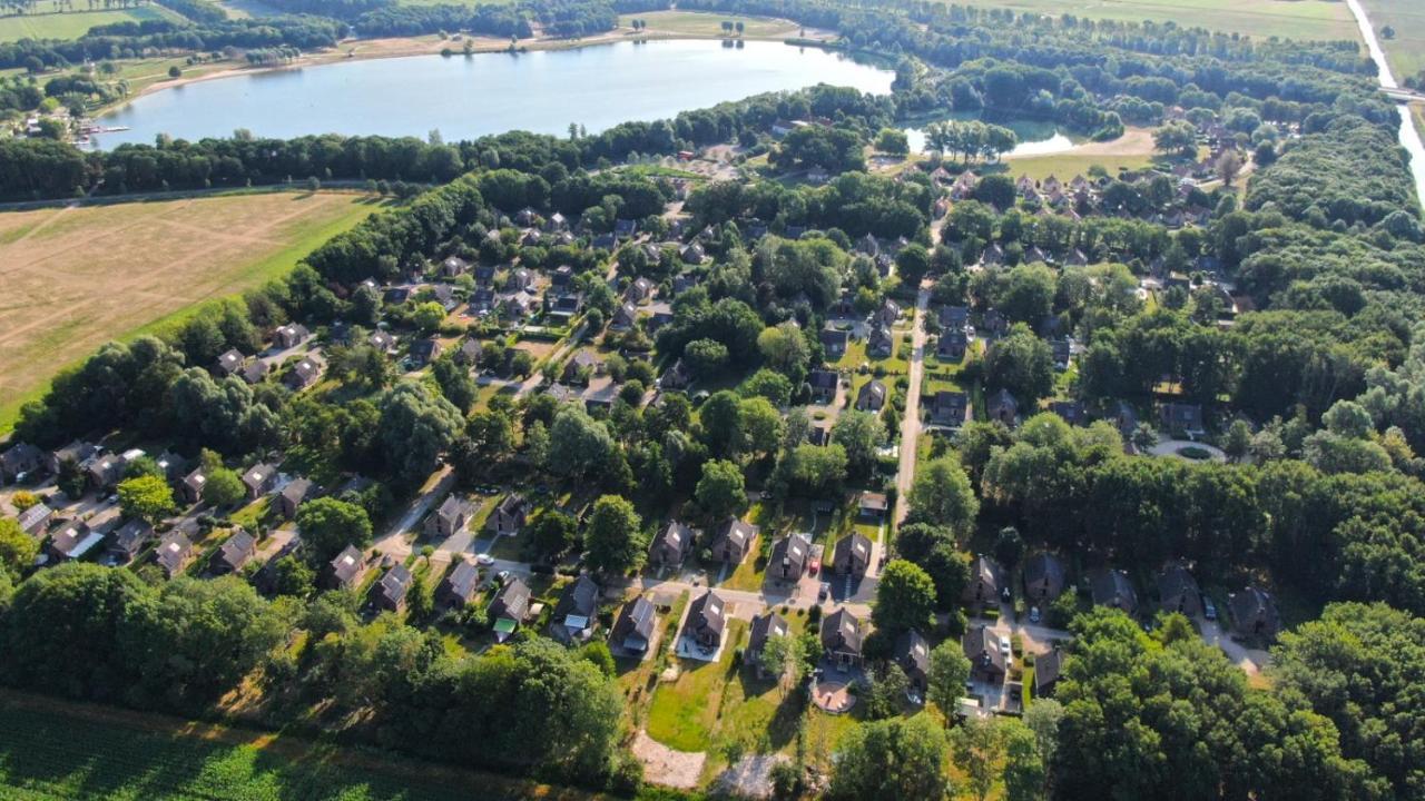 Recreatiewoning Maas en Waal 191 Villa Ewijk Buitenkant foto