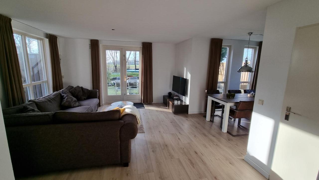 Recreatiewoning Maas en Waal 191 Villa Ewijk Buitenkant foto